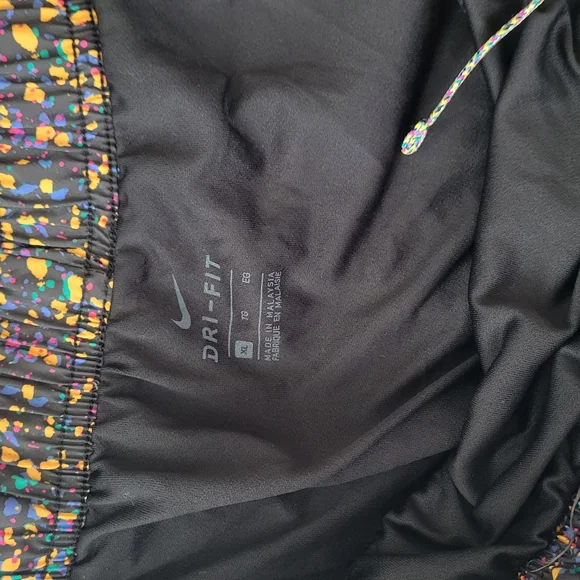 Nike Women's Multicolor Running Shorts - Picture 5 of 6